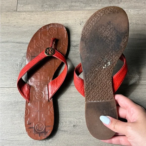 Tory Burch Red Leather Flip Flops Size 9 - Picture 8 of 10